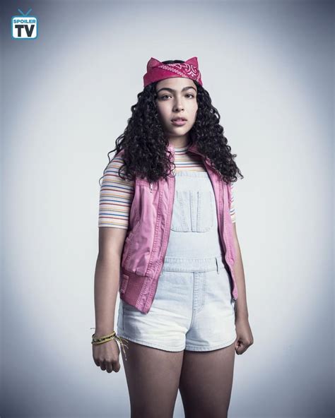 Runaways Season Official Picture Molly Hernandez Marvel S