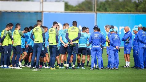 Grêmio hoje Renato decide Monsalve titular e saídas de jogadores