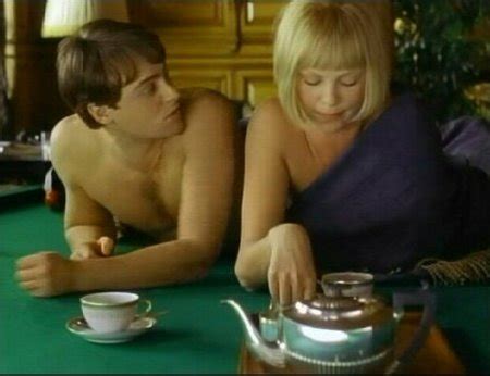 OMG He S Naked Stuart Townsend OMG BLOG