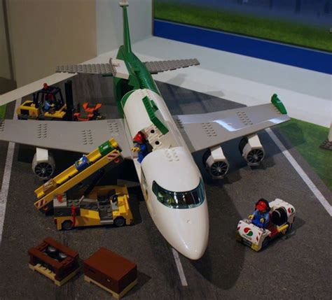 DeToyz: Lego 60022 – Cargo Terminal