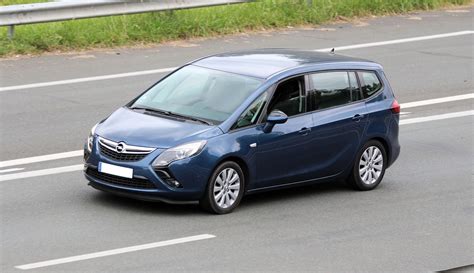 Fiche technique opel Zafira Tourer 2011 2019 Toutes les spécifications