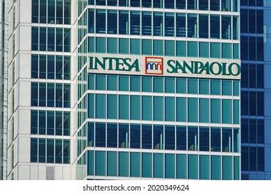 Skyscraper Bank Intesa Sanpaolo Headquarters Turin Stock Photo ...