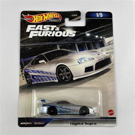 Машинка Hot Wheels HNW46 Fast Furious Collection Car Culture Toyota Supra купить с доставкой
