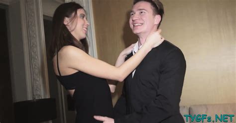 Lever Tasting From Wicked Russian Brunette Floosy Liona Levi