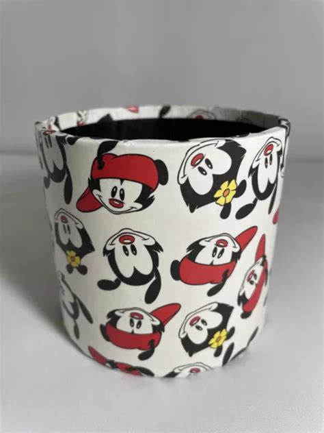 Warner Bros Animaniacs Yakko Wakko Dot Pen Pencil Holder