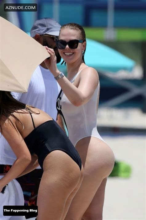 Bianca Elouise Nude And Sexy Photos Collection Aznude