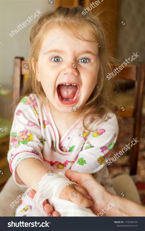 Broken Hand Bandaged Child Plaster Stock Photo 1159398754 Shutterstock