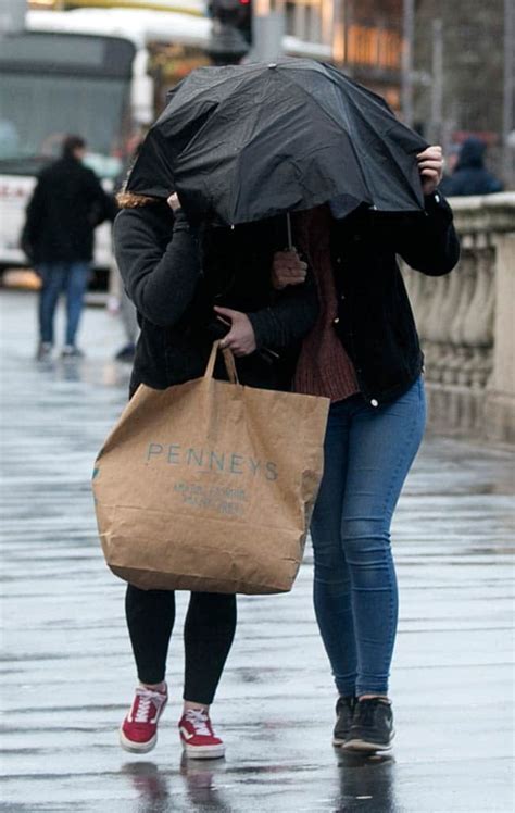 Met Éireann Issue A Yellow Rainfall Warning For The ENTIRE Country