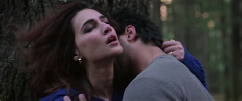 Nude Video Celebs Kriti Sanon Sexy Do Patti