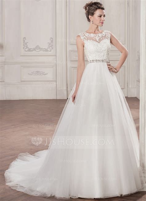 Ball Gown Scoop Neck Chapel Train Tulle Wedding Dress With Beading