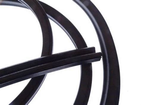 Round Black Extruded Rubber Profile At 70 Kg In Faridabad ID