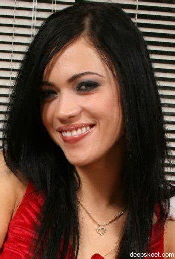 Horny Alyssa Reece Wants To Get Eaten Out And Fucked On The Couch Photos