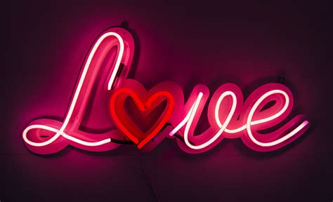 Red Neon Love Wallpaper Madamee Classy