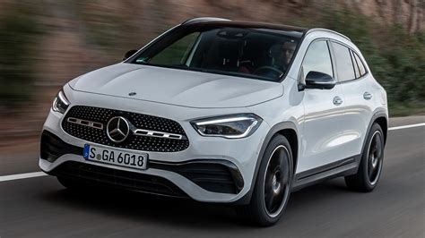 Mercedes Benz Gla Class Amg Line Wallpapers And Hd Images Car