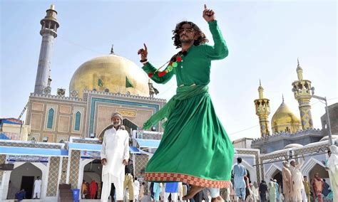 In Pictures Devotees Flock To Sehwan Sharif For Lal Shahbaz Qalandars