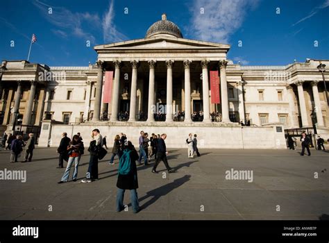 national gallery facade London Stock Photo - Alamy