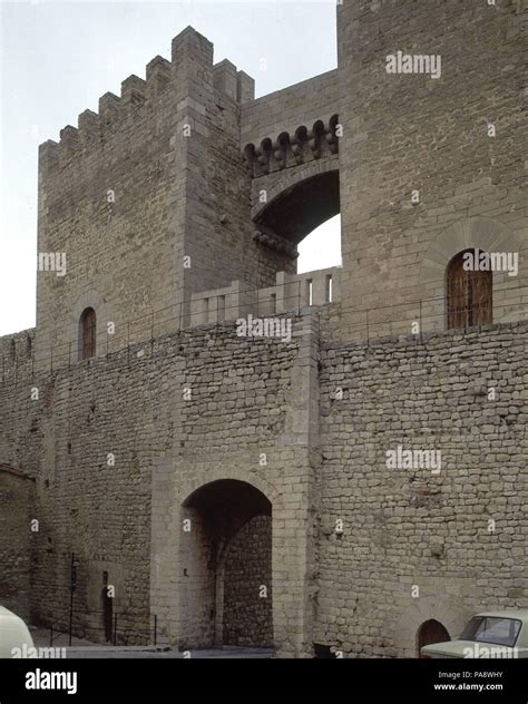 Puerta De San Nicol S En La Muralla Ubicaci N Exterior Espa A