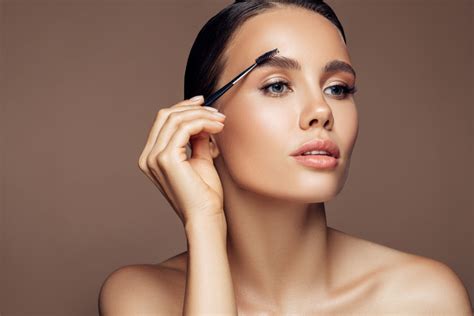 6 Tips Para Tener Cejas Perfectas Sin Pintarlas Aprende A Cepillarlas