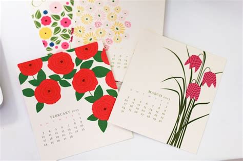 DIY Desk Calendar | The View From 5 ft. 2