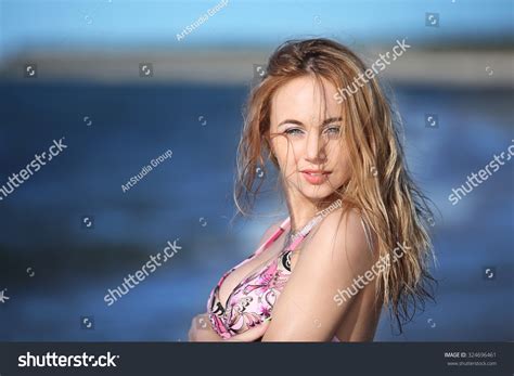 Portrait Happy Sexy Girl Pink Bikini Stock Photo 324696461 Shutterstock