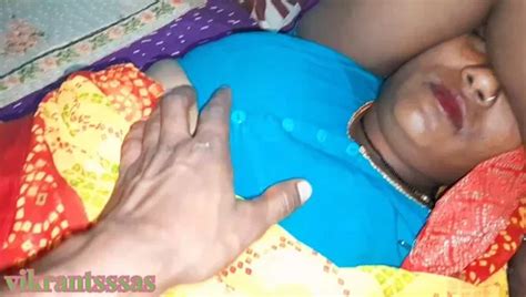 Hot Desi Village Bhabhi Ko Ratme Chupke Se Choda XHamster