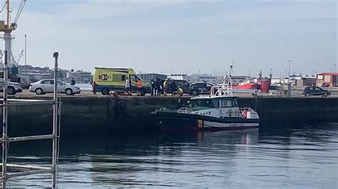 Encuentran el cadáver de un hombre en el mar en las inmediaciones del