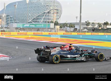 Hamilton Lewis Gbr Mercedes Amg F Gp W E Performance Verstappen