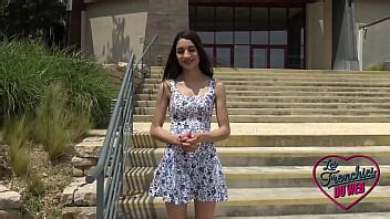 Candie coquine brunette veut réaliser ses fantasmes XVIDEOS