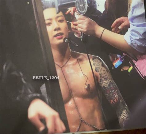 Bts Nh P Ng V N Khi N Fan B Ng M T Th Nh Vi N B N Nude Jungkook Khoe H Nh X M Hay V C O