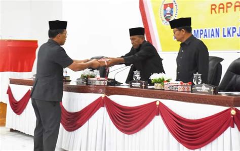 Bupati Humbahas Sampaikan Nota Pangantar LKPj 2023