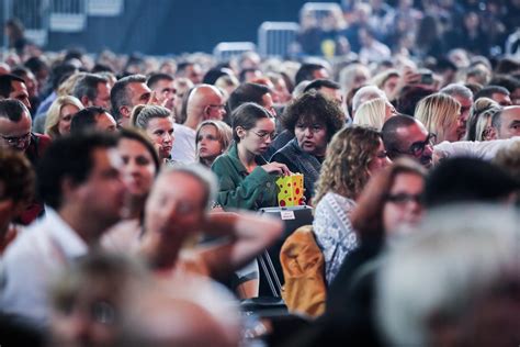 Stjepan Hauser Odr Ao Je Samostalni Koncert U Areni Zagreb Ve Ernji Hr