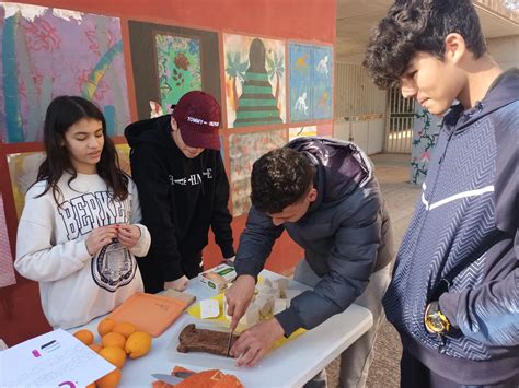 Tanquem Una escola de profit amb un mercat solidari Gràcies Florida