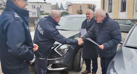 Pas K Nowe Auta Dla Policjant W Z Pas Ka I Elbl Ga Aktualno Ci