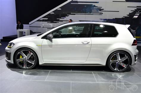 VW Golf R 400 Concept Beijing Live