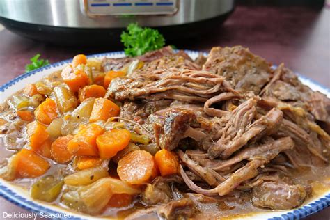 Easy Crock Pot Chuck Roast Deliciously Seasoned