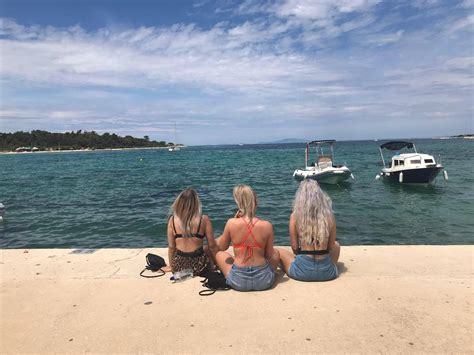 Horny Sluts At HomeMoviesTube