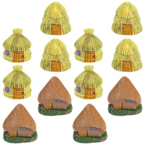 12 Pcs Mini Gießkanne Mini Reetdachhaus Harz Cartoon Design