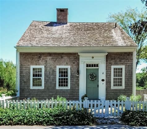 Everything You Need To Know About Cape Cod Style Houses