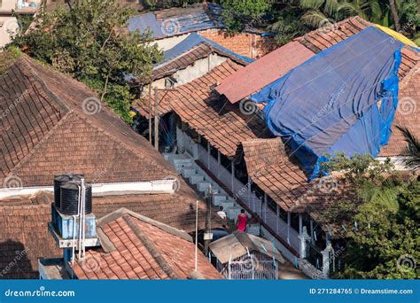 Vista Aérea De Los Tejados De Tejas Del Antiguo Barrio De Fontainhas