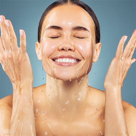 6 Tips To Keeping Your Skin Hydrated And Looking Healthy Veenourish