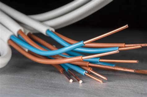 How to Strip Copper Wire Safely and Efficiently — Creworks Equipment