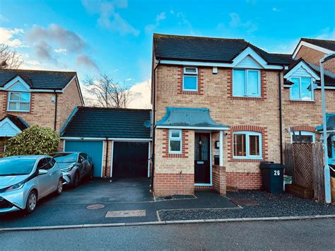 3 Bed Property For Sale In Celandine Grove Berkshire Thatcham Rg18 £