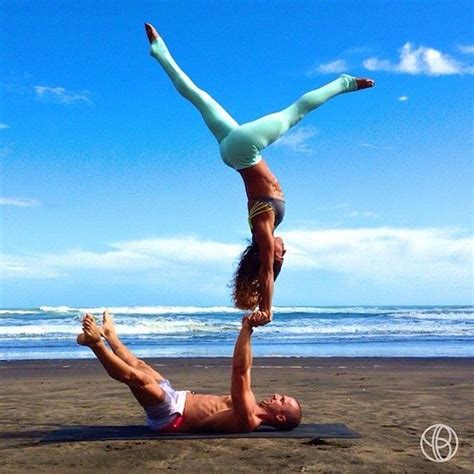 Partner balancing | Partner balance poses, Couples gymnastics, Le couple