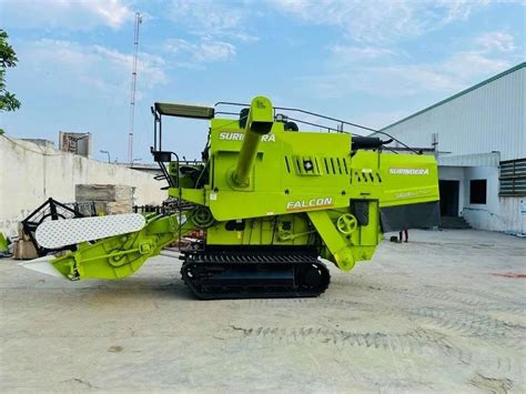 Surendra Falcon Combine Harvester At 2150000 Combine Harvester In