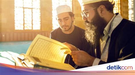 Surat Al Falaq Ayat 1 5 Arab Latin Dan Artinya Lengkap