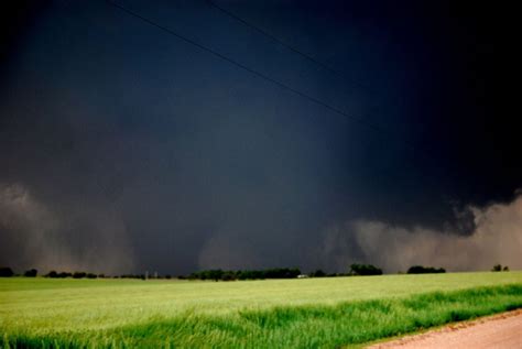 Storm Chase 2013 Day 1: Dave Eichorn finds tornado near Salina, Kansas - syracuse.com