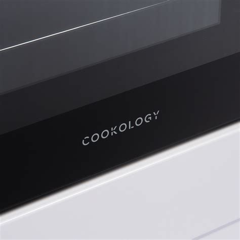 62L White Freestanding Single Cooker With Hot Plate Cookology