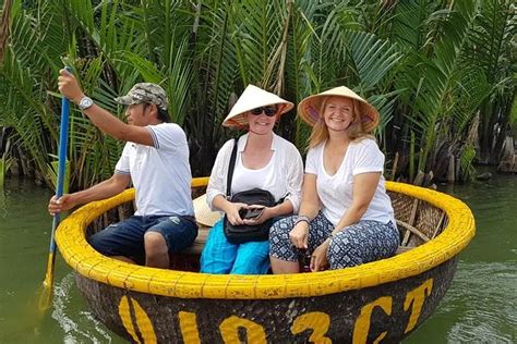 Hoi An ECo Cooking Class Tour With Bamboo Basket Rowing Boat Trip