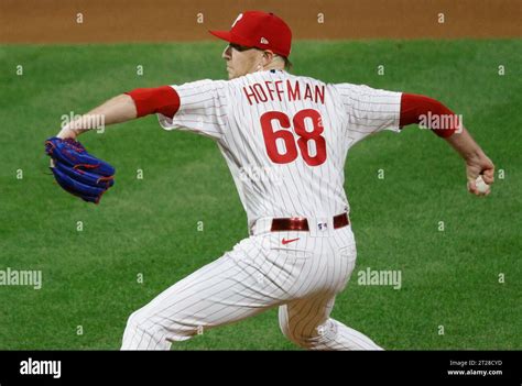 Aaron Nola Hi Res Stock Photography And Images Alamy