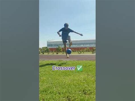 Мяч со смещённым центром тяжести #football #shorts #f00tba11_sh0w - YouTube